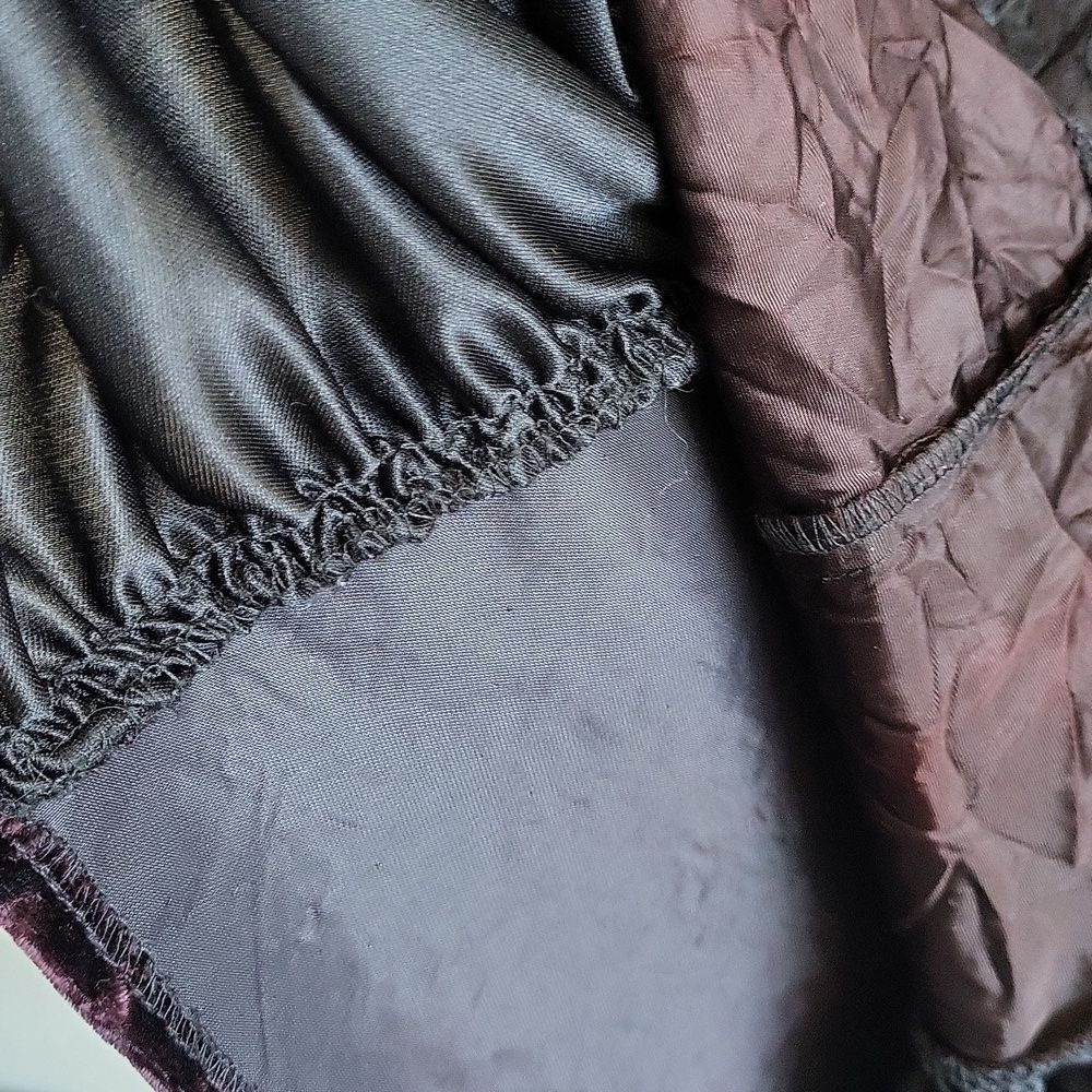 Velvet, Lace & Faux Leather Slip Dress ๐ฅ - Picture 6 of 8